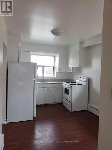 4 - 149 Alderbrae Avenue, Toronto, ON - Indoor Photo Showing Kitchen