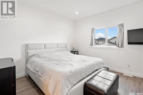 222 Mcarthur Crescent, Saskatoon, SK - Indoor Photo Showing Bedroom