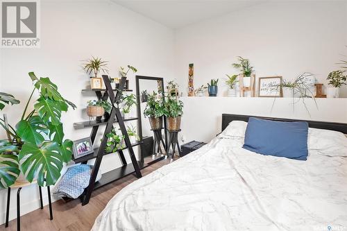 222 Mcarthur Crescent, Saskatoon, SK - Indoor Photo Showing Bedroom