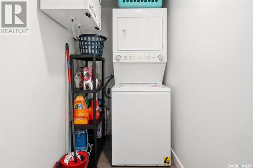 222 Mcarthur Crescent, Saskatoon, SK - Indoor Photo Showing Laundry Room