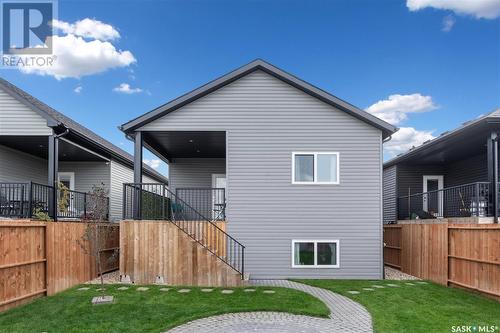 222 Mcarthur Crescent, Saskatoon, SK - Outdoor With Exterior