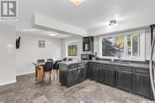 1817 Madden Avenue, Saskatoon, SK - Indoor Photo Showing Kitchen With Double Sink