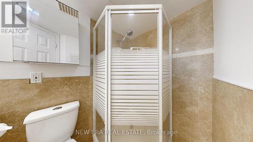 1 Fairbourne Crescent, Toronto, ON - Indoor Photo Showing Bathroom