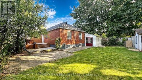 1 Fairbourne Crescent, Toronto, ON - Outdoor