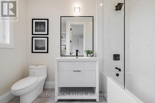 1411 Maple Way, Innisfil, ON - Indoor Photo Showing Bathroom