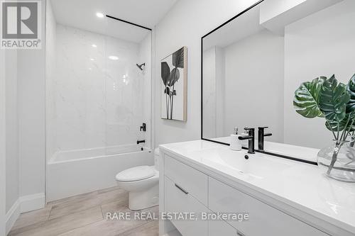 1411 Maple Way, Innisfil, ON - Indoor Photo Showing Bathroom