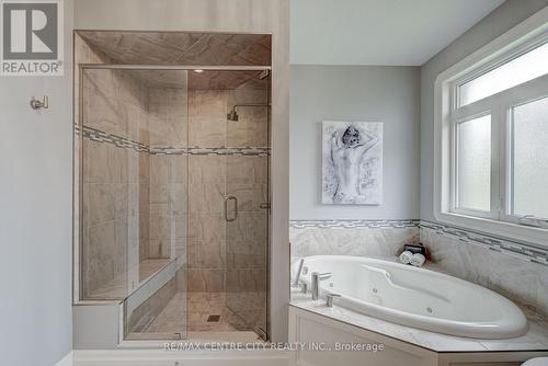 7 Drake Court, Strathroy-Caradoc (Sw), ON - Indoor Photo Showing Bathroom