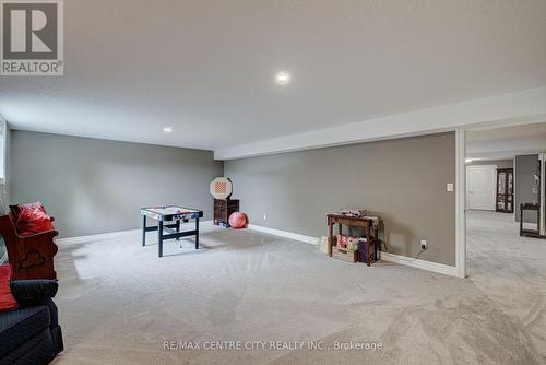 7 Drake Court, Strathroy-Caradoc (Sw), ON - Indoor