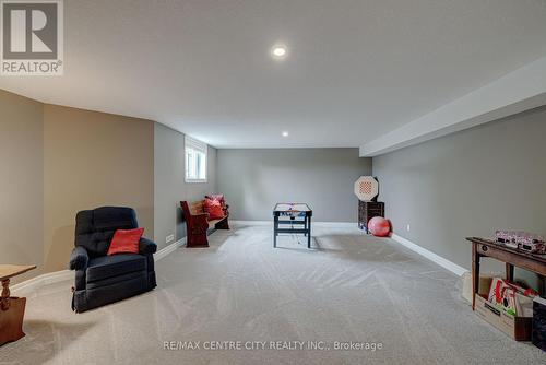 7 Drake Court, Strathroy-Caradoc (Sw), ON - Indoor