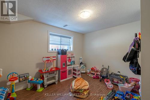 335 Admiral Drive, London, ON - Indoor Photo Showing Other Room