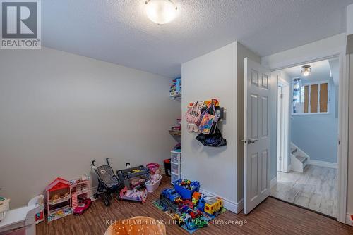 335 Admiral Drive, London, ON - Indoor Photo Showing Other Room