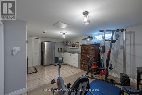 335 Admiral Drive, London, ON - Indoor