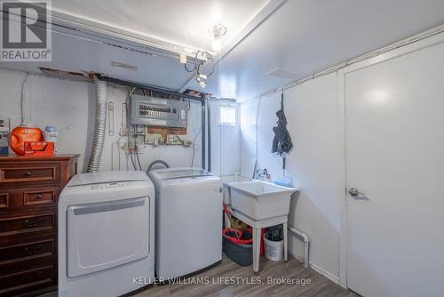 335 Admiral Drive, London, ON - Indoor Photo Showing Laundry Room