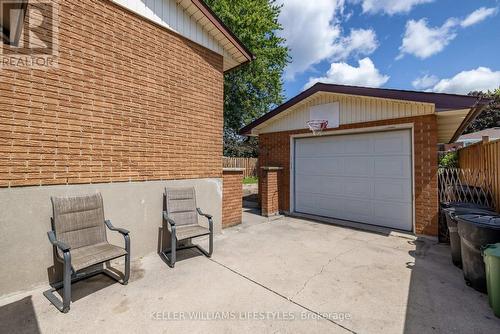 335 Admiral Drive, London, ON - Outdoor With Exterior