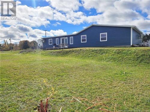 563 Rue Principale, Pointe-Verte, NB - Outdoor