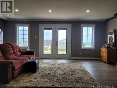 563 Rue Principale, Pointe-Verte, NB - Indoor