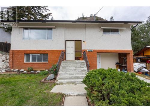 11821 Read Crescent, Summerland, BC - Outdoor