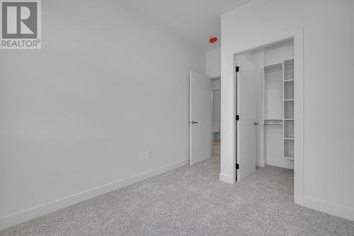 5300 Main Street Unit# 120, Kelowna, BC - Indoor Photo Showing Other Room