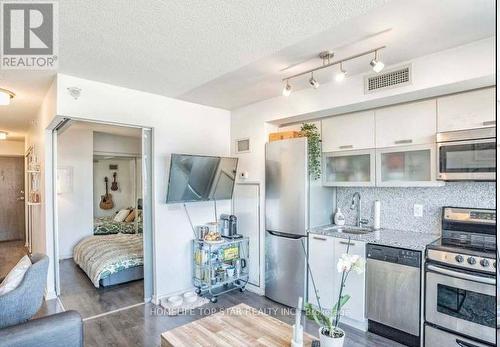 821E - 36 Lisgar Street, Toronto, ON - Indoor Photo Showing Kitchen