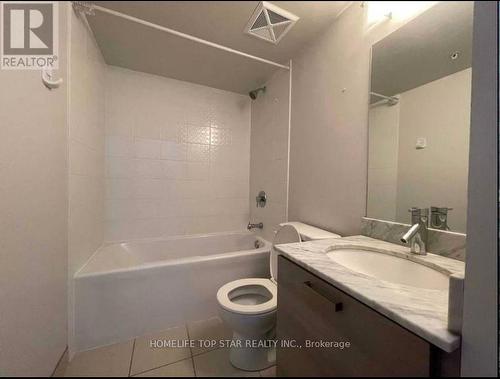 821E - 36 Lisgar Street, Toronto, ON - Indoor Photo Showing Bathroom