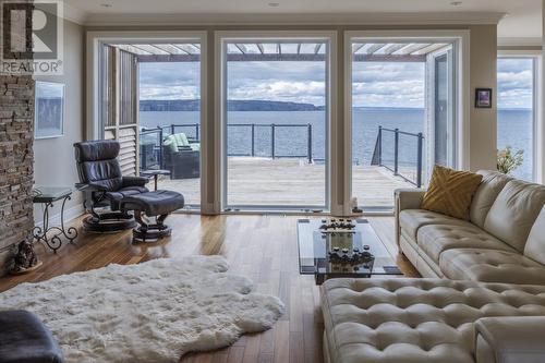 20 West Point Road, Portugal Cove-St. Philips, NL - Indoor Photo Showing Living Room