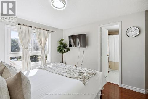 20 Scarfair Pathway, Toronto, ON - Indoor Photo Showing Bedroom