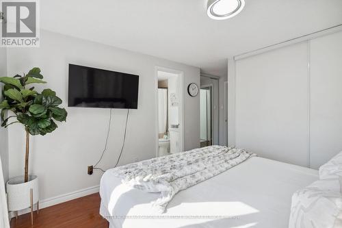 20 Scarfair Pathway, Toronto, ON - Indoor Photo Showing Bedroom