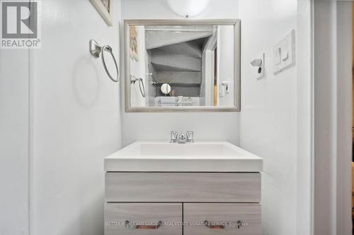 20 Scarfair Pathway, Toronto, ON - Indoor Photo Showing Bathroom