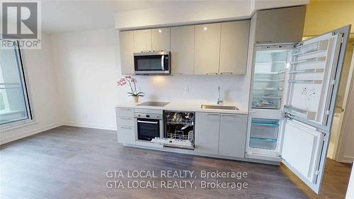 503 - 1 Grandview Avenue, Markham, ON - Indoor Photo Showing Kitchen