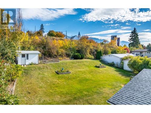 322 6Th Avenue, Creston, BC - Outdoor