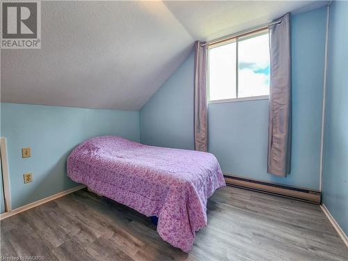 1076 Bruce Road 15, Brockton, ON - Indoor Photo Showing Bedroom