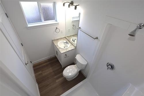 491 Auburn Crescent, Princeton, BC - Indoor Photo Showing Bathroom