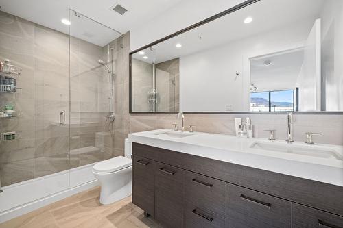 401-1191 Sunset Drive, Kelowna, BC - Indoor Photo Showing Bathroom