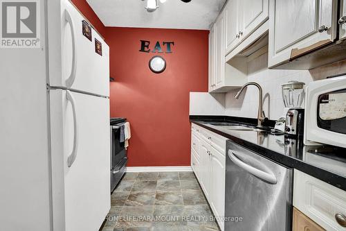 203 - 10 Ajax Street, Guelph, ON - Indoor Photo Showing Kitchen