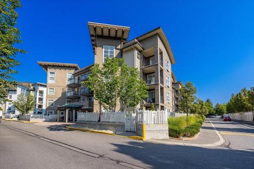 201-533 Yates Road, Kelowna, BC - Outdoor With Facade