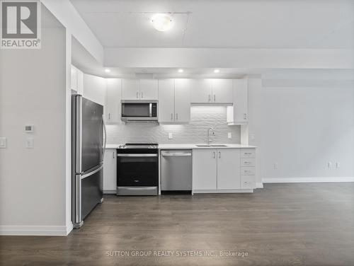 404 - 108 Garment Street, Kitchener, ON - Indoor Photo Showing Kitchen With Upgraded Kitchen