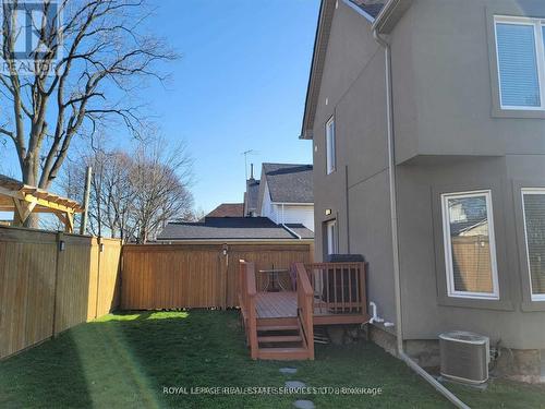 5233 Palmer Avenue, Niagara Falls, ON - Outdoor