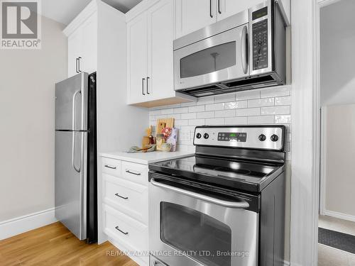 Kitchen - 80 Edward Street, London, ON - Indoor Photo Showing Kitchen