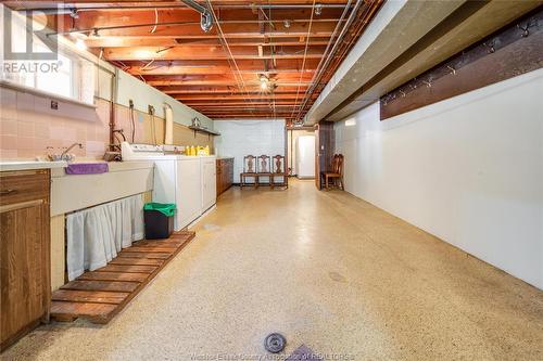 1557 Central Avenue, Windsor, ON - Indoor Photo Showing Basement