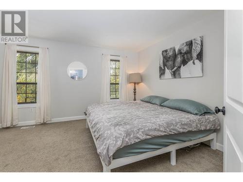 1961 18 Avenue Se, Salmon Arm, BC - Indoor Photo Showing Bedroom