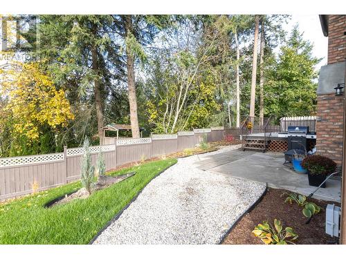 1961 18 Avenue Se, Salmon Arm, BC - Outdoor