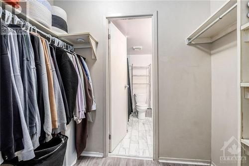 1025 Grenon Avenue Unit#512, Ottawa, ON - Indoor With Storage