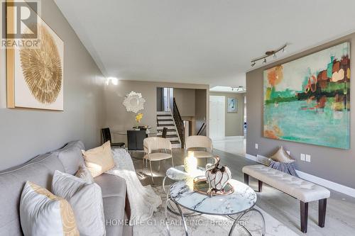 136 Sundridge Crescent, London, ON - Indoor Photo Showing Living Room