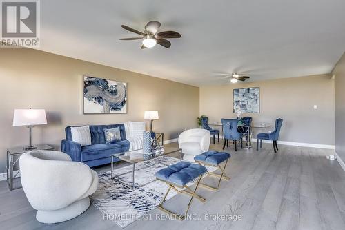 136 Sundridge Crescent, London, ON - Indoor Photo Showing Living Room