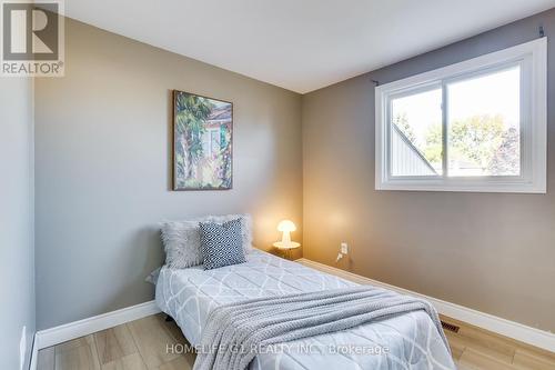 136 Sundridge Crescent, London, ON - Indoor Photo Showing Bedroom