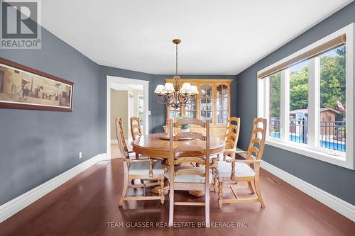 33 Hillcrest Court, Middlesex Centre (Delaware Town), ON - Indoor Photo Showing Dining Room