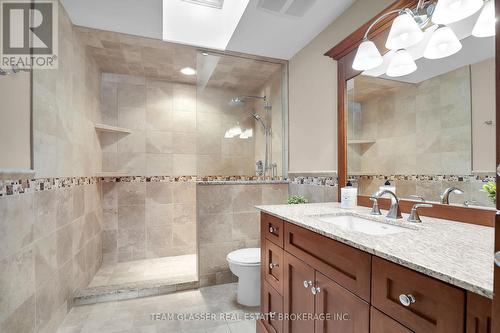 33 Hillcrest Court, Middlesex Centre (Delaware Town), ON - Indoor Photo Showing Bathroom