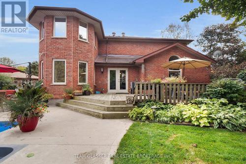 33 Hillcrest Court, Middlesex Centre (Delaware Town), ON - Outdoor With Deck Patio Veranda