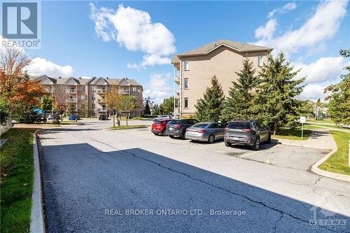 8 - 190 Rustic Hills Crescent, Ottawa, ON - Outdoor