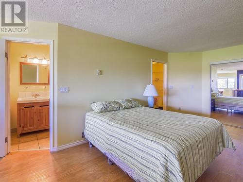 3140 Wilson Street Unit# 412, Penticton, BC - Indoor Photo Showing Bedroom